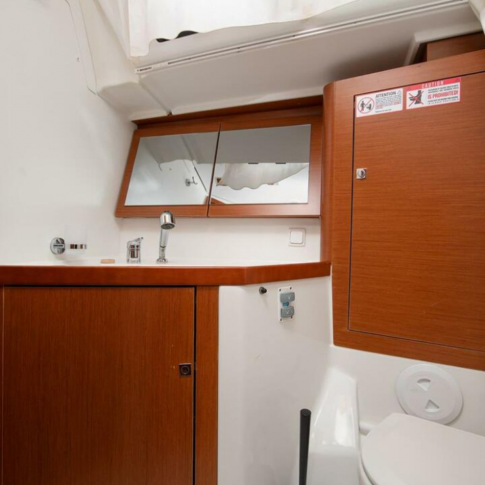 Mare Aeolos | Oceanis 45 photo 14