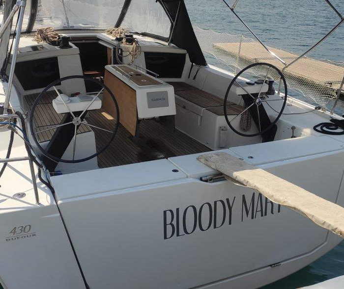 Bloody Mary | Dufour 430 photo 6