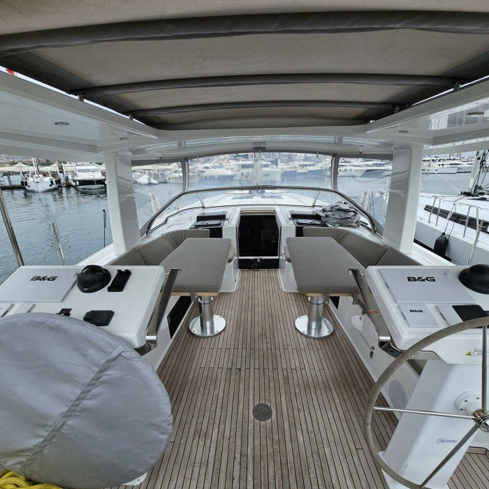 MiR | Hanse 548 photo 11