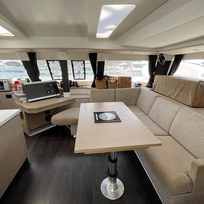 Good Vibrations | Fountaine Pajot Saba 50 photo 10
