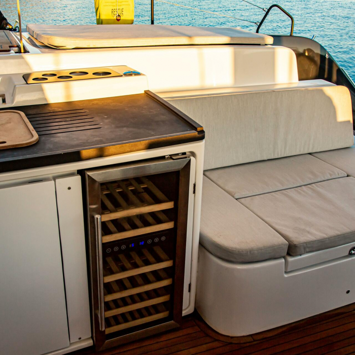 Magnum Opus | Lagoon 50 photo 18