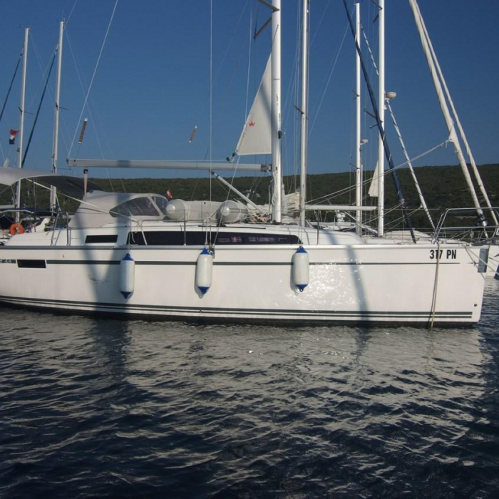 Burin | Bavaria Cruiser 33 photo 6