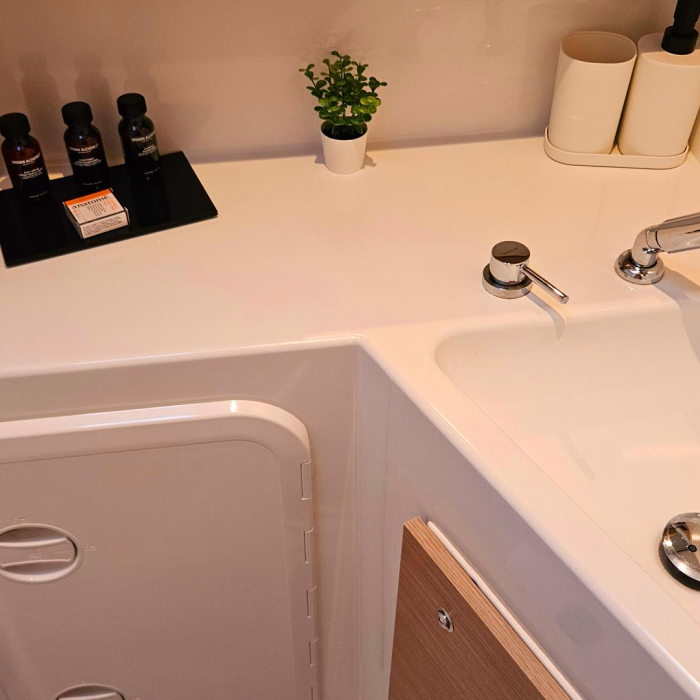 Rhea | Lagoon 42 photo 6