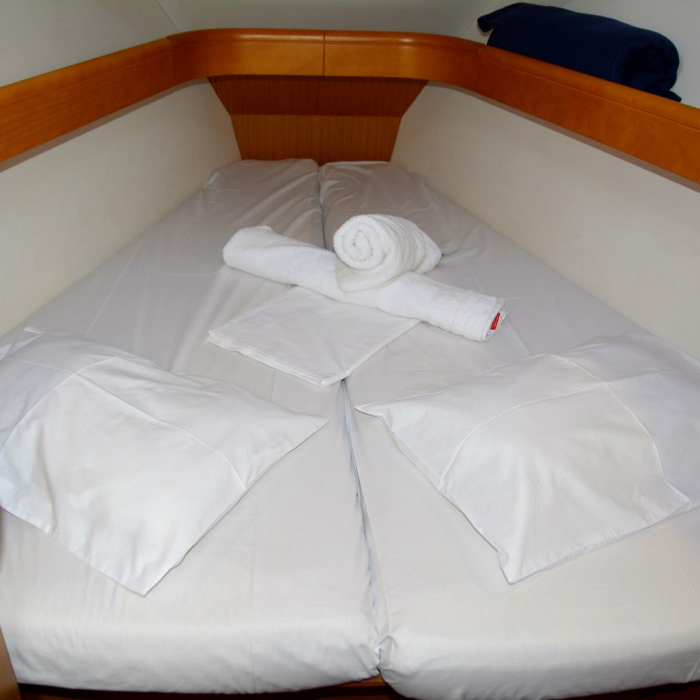 Babis 2010 | Sun Odyssey 36i photo 46