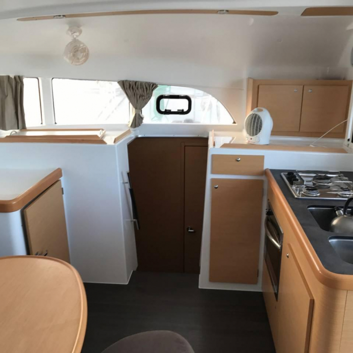 Papanga | Lagoon 380 photo 5