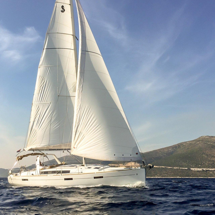 Slide | Oceanis 45 photo 1