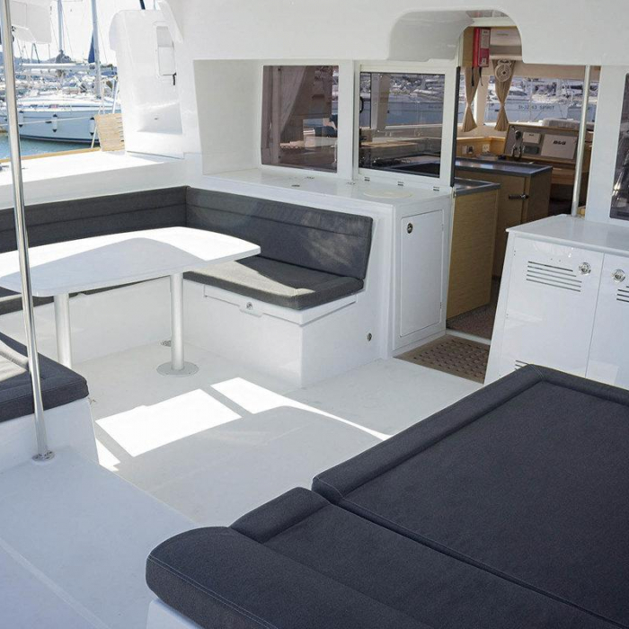 Baros | Lagoon 450 photo 4