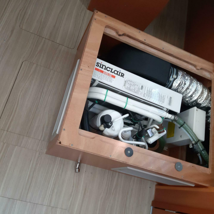 Aeolus | Bavaria C42 photo 12