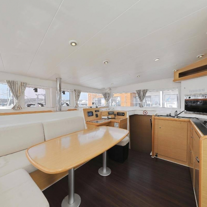 Caribbean | Lagoon 400 photo 11