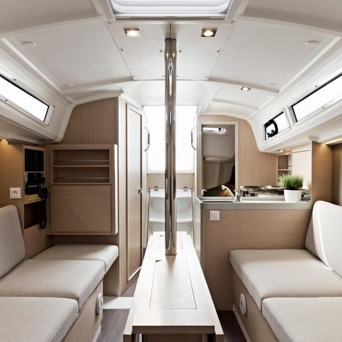 Giugi | Oceanis 30.1 photo 4