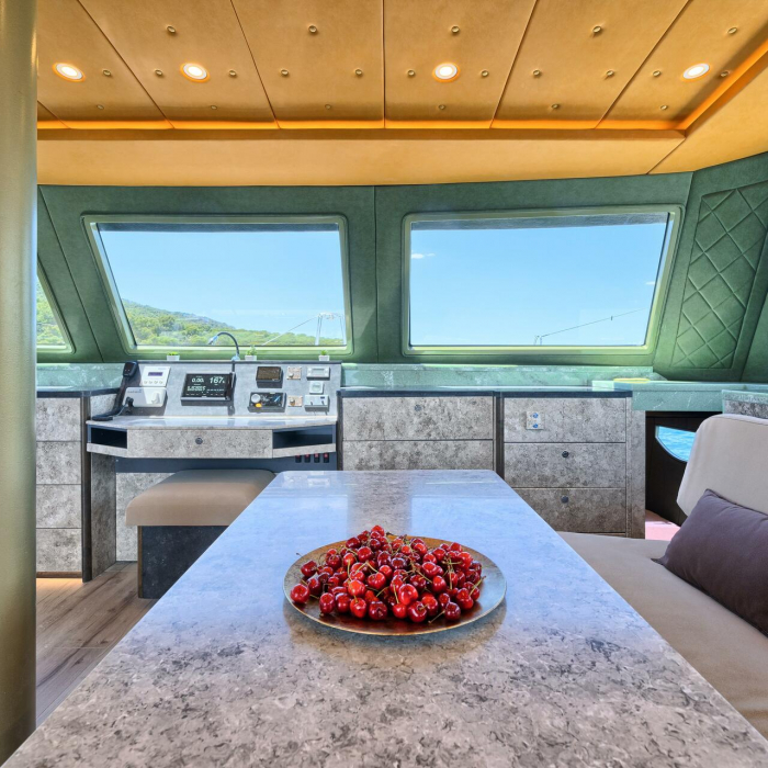 Gold | Luna 49 photo 19