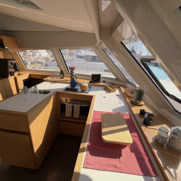 Daria 2 | Nautitech 46 Fly photo 16