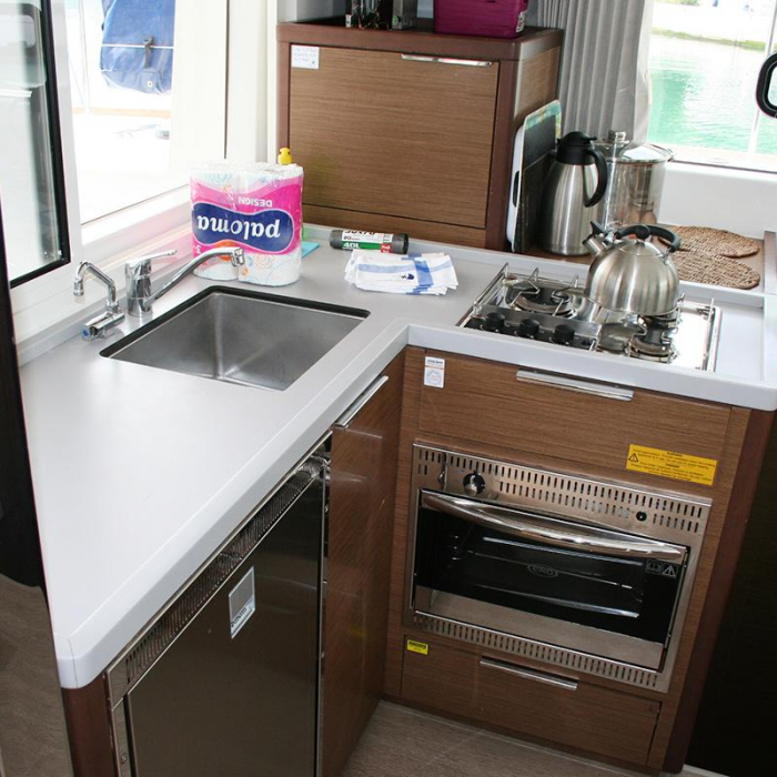 Wera of Sweden | Lagoon 40 photo 23