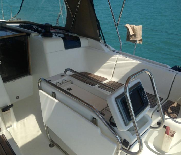 T-Punch | Jeanneau Sun Odyssey 409 photo 2