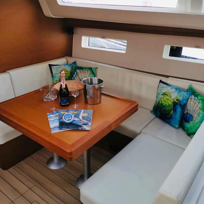 Katrina | Jeanneau 51 photo 10