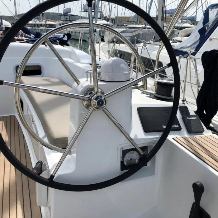 Freya | Sun Odyssey 519 photo 7