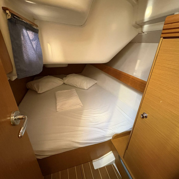 Sail Mira | Sun Odyssey 36i photo 16