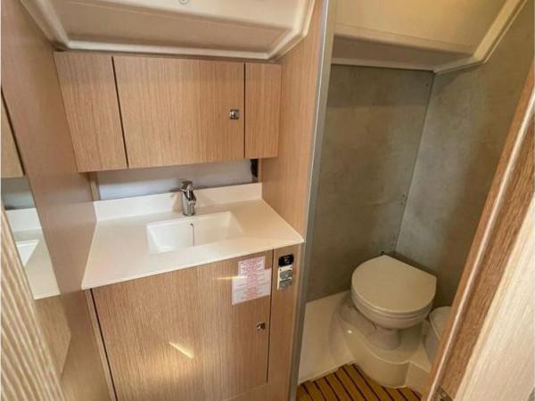 Donuha | Bavaria C42 photo 5