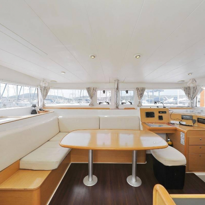 Caribbean | Lagoon 400 photo 1