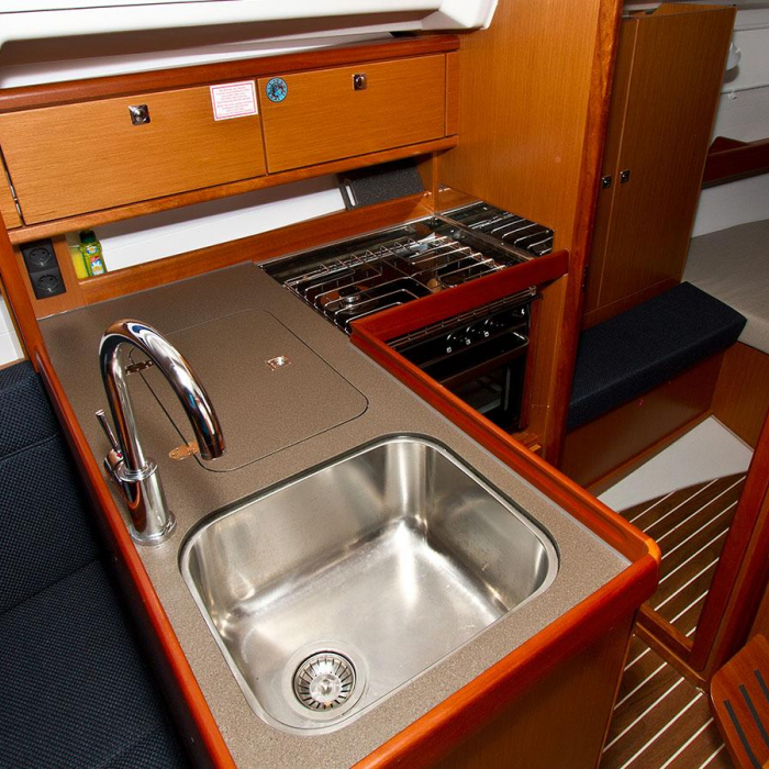 Artina | Bavaria Cruiser 34 photo 5