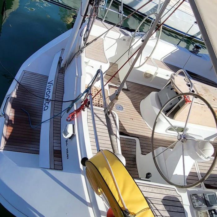 Vivanita | Sun Odyssey 49 photo 1
