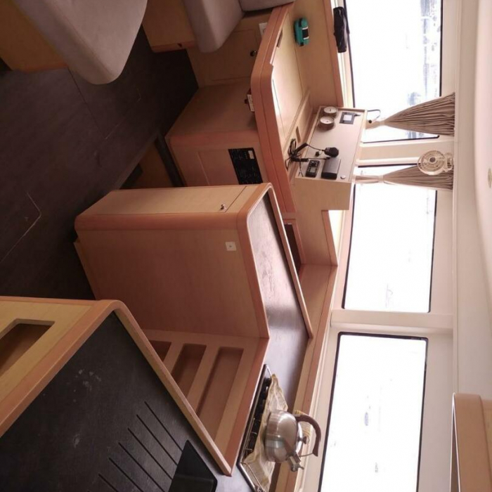 Martine | Lagoon 42 photo 9