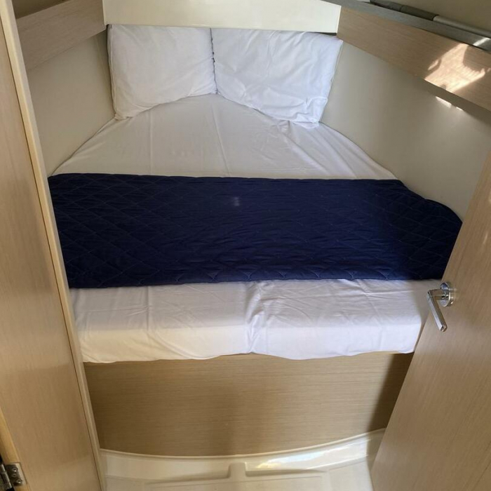 Carina | Oceanis 30.1 photo 8