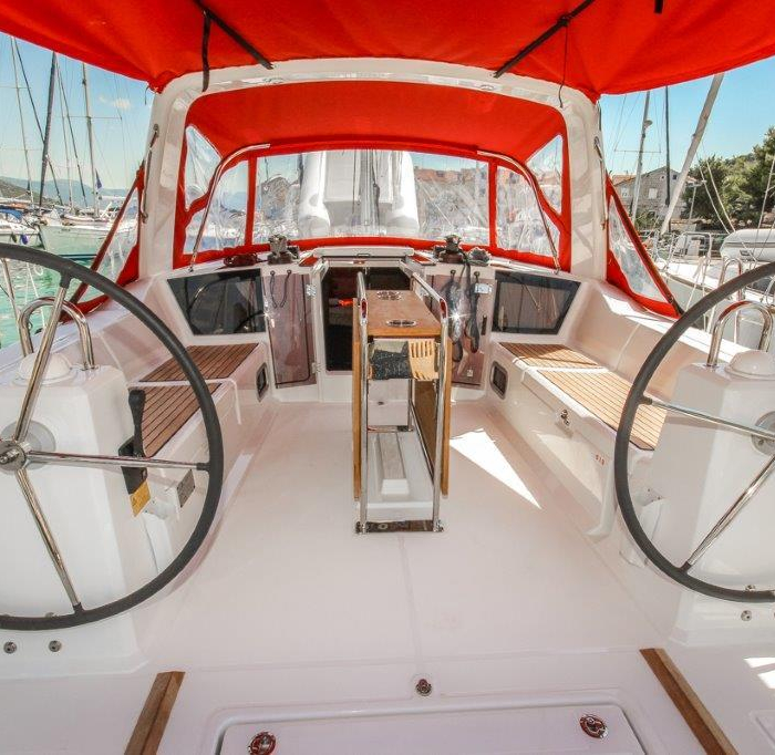 Porterusa | Oceanis 41.1 photo 4