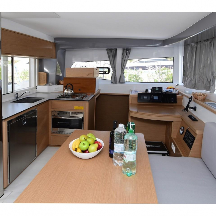 Silver Kiss | Excess 12 photo 5