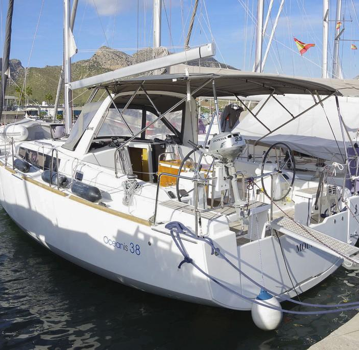 Moin | Oceanis 38 photo 8