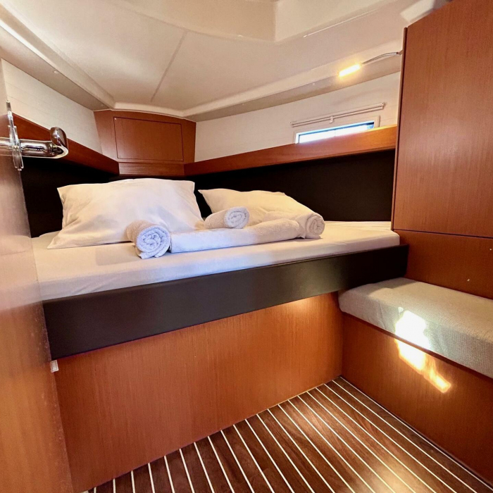 Enjoy The Silence | Bavaria Cruiser 37 photo 10