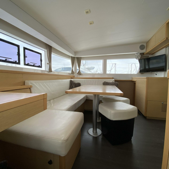 Nirvana | Lagoon 39 photo 20