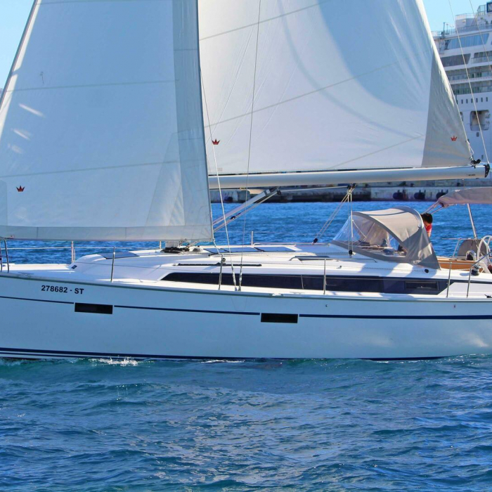 Evala | Bavaria Cruiser 37 photo 2
