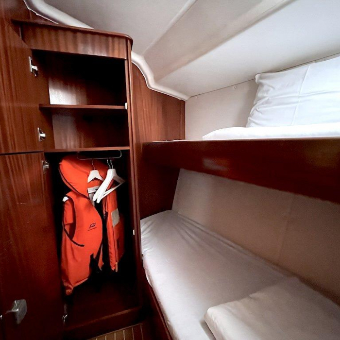 Mirna | Bavaria 44 photo 8