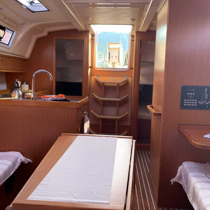 Roger Rabbit | Bavaria 37 photo 4