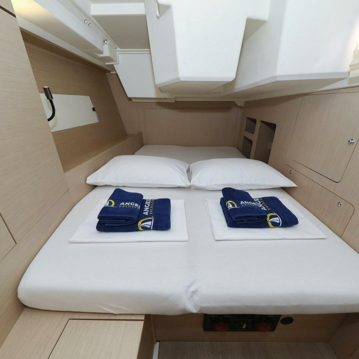 Lambda | Oceanis 46.1 photo 2