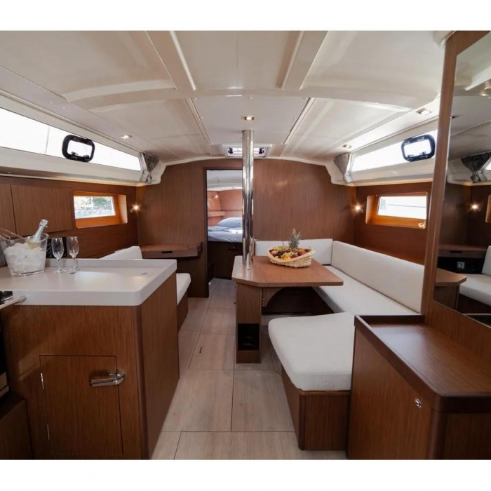 Sail Orion | Oceanis 41.1 photo 3