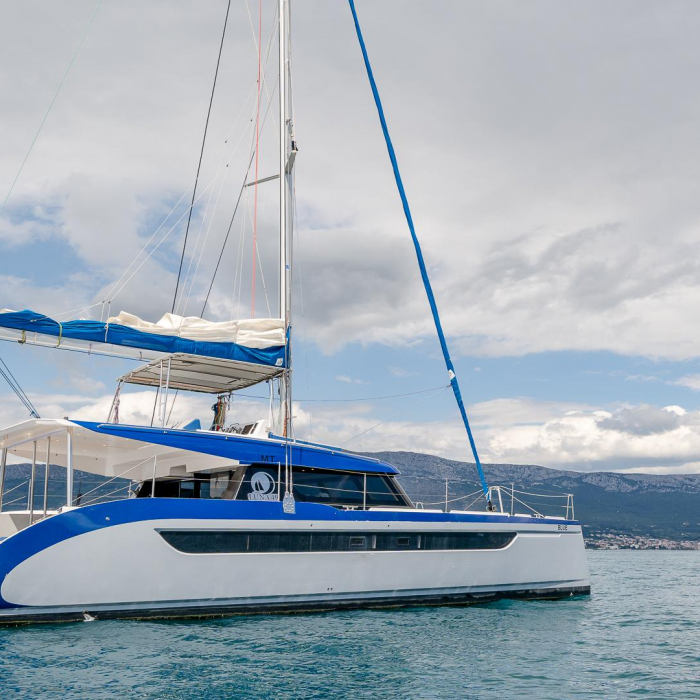 Blue | Luna 49 photo 52