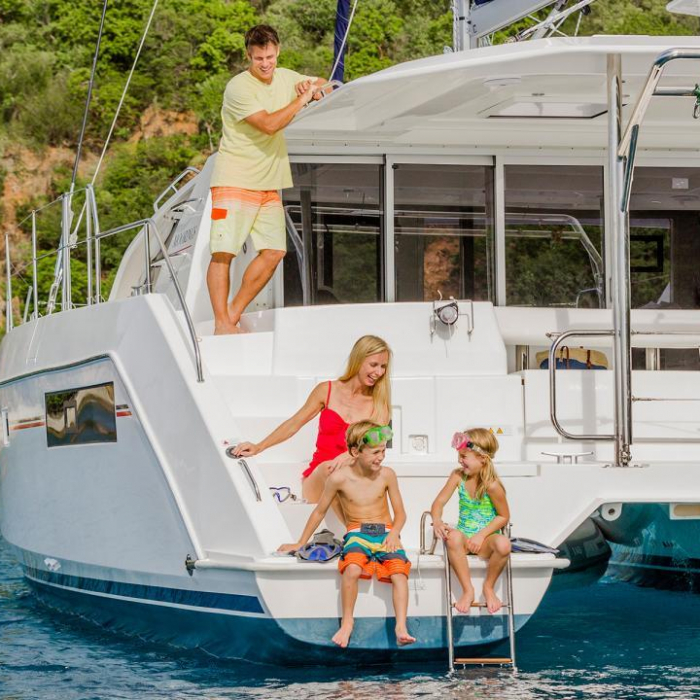  | Moorings 4000/3 photo 2