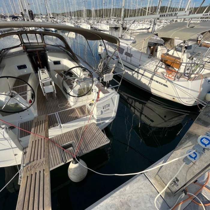 Vita | Sun Odyssey 349 photo 4