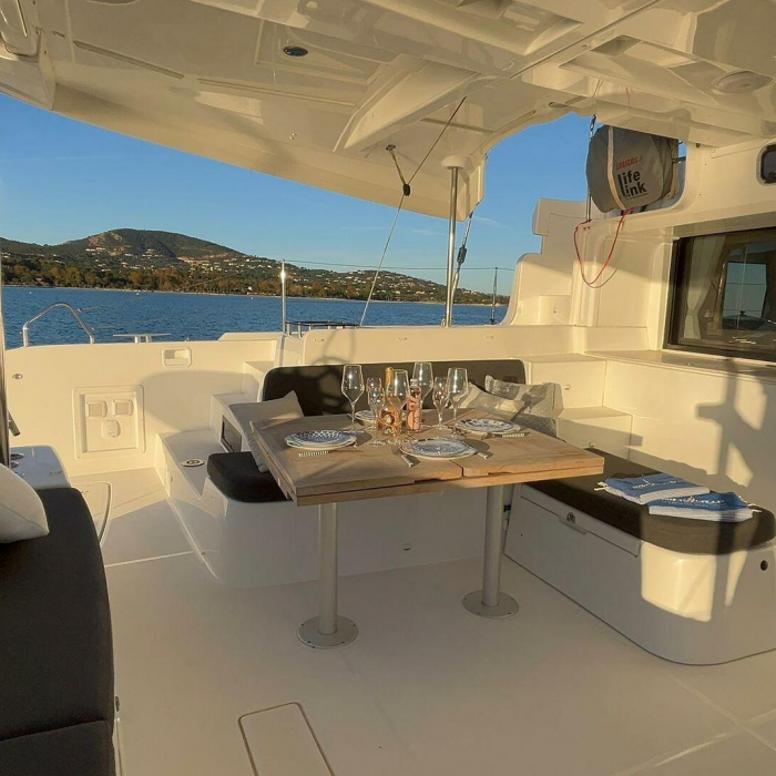 M & M | Lagoon 46 photo 12