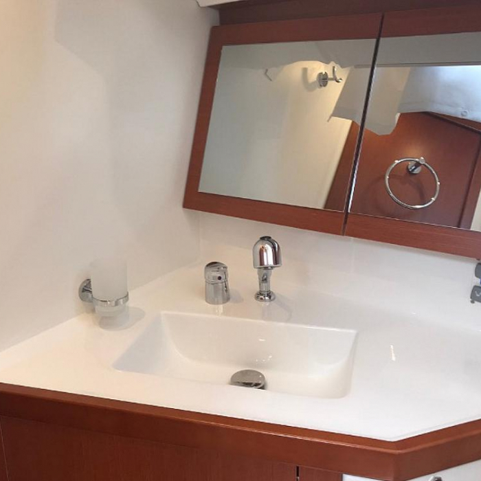 Atlantica | Oceanis 45 photo 15