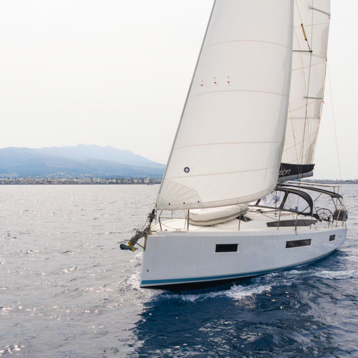 Aella | Sun Odyssey 410 photo 4