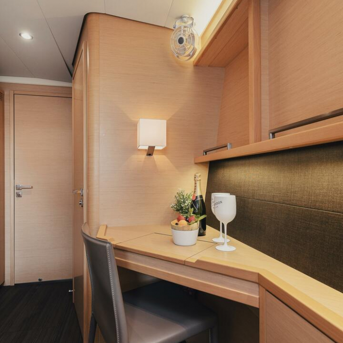 Baltsar | Lagoon 560 S2 FULL EQUIPE LUXE photo 12