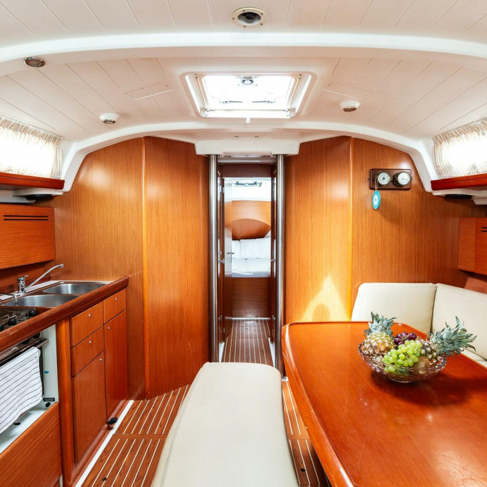 Too Lucky | Cyclades 43.4 photo 13