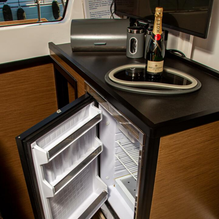 Sol Invictus VIP-equipped | Lagoon 40 photo 22