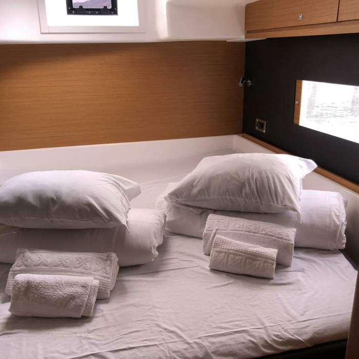 Argo | Dufour 48 Catamaran photo 26