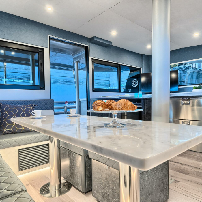 Katamaran | Luna 49 photo 40