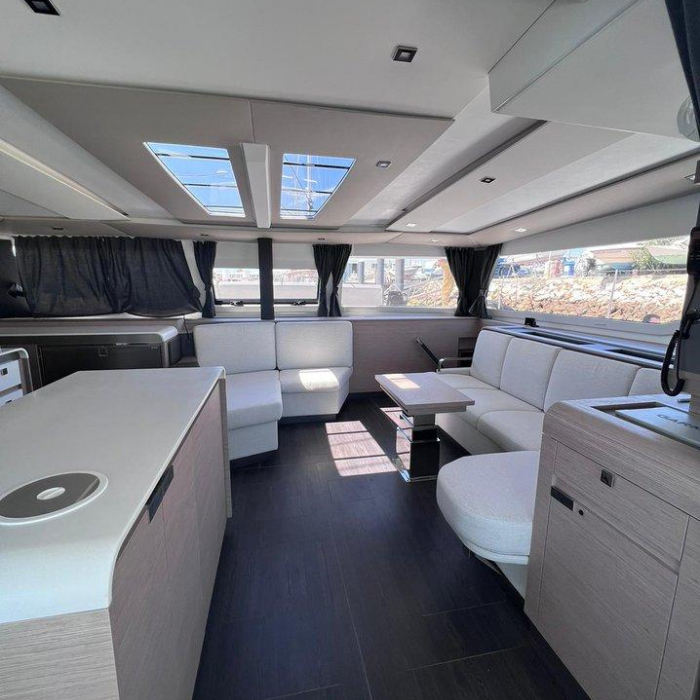 Le Grand Bogavant | Fountaine Pajot Aura 51 photo 6