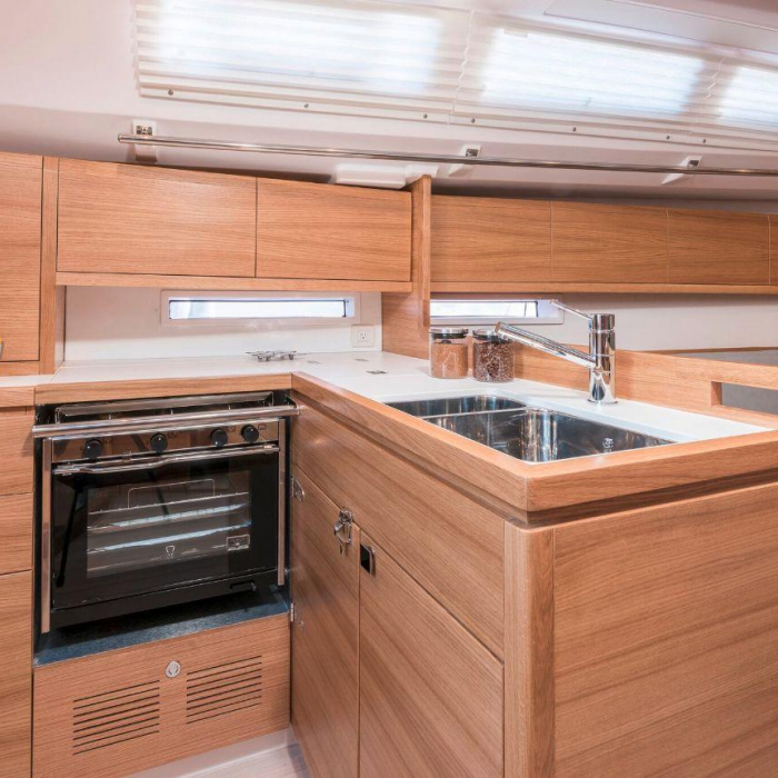 Navis Celere | Salona 380 photo 8